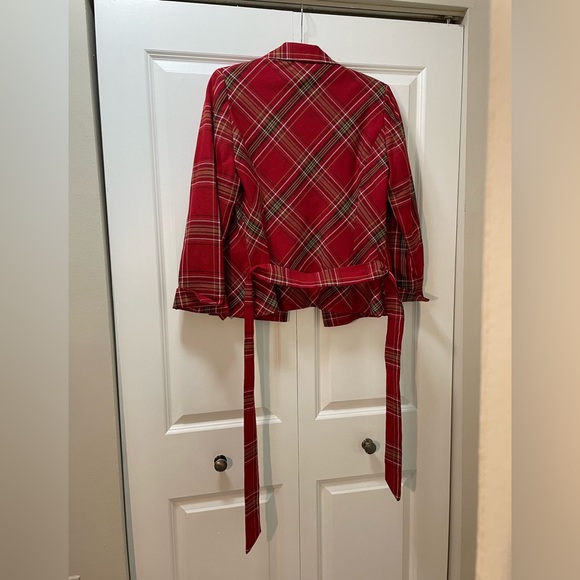 2000’s style Evan-Picone size 8 red plaid jacket, coat with belt and pockets - Picture 5 of 6